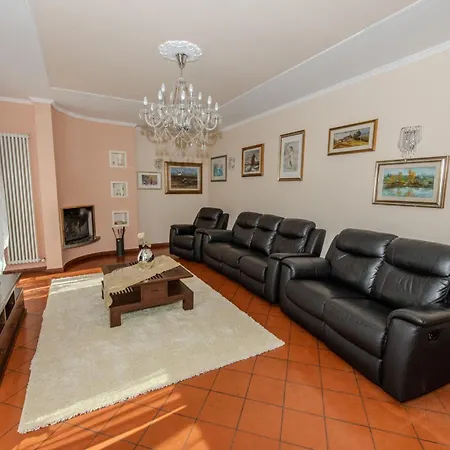 Villa Ninfea Lux Tavullia, Jacuzzi, Garden, Wifi, Ac